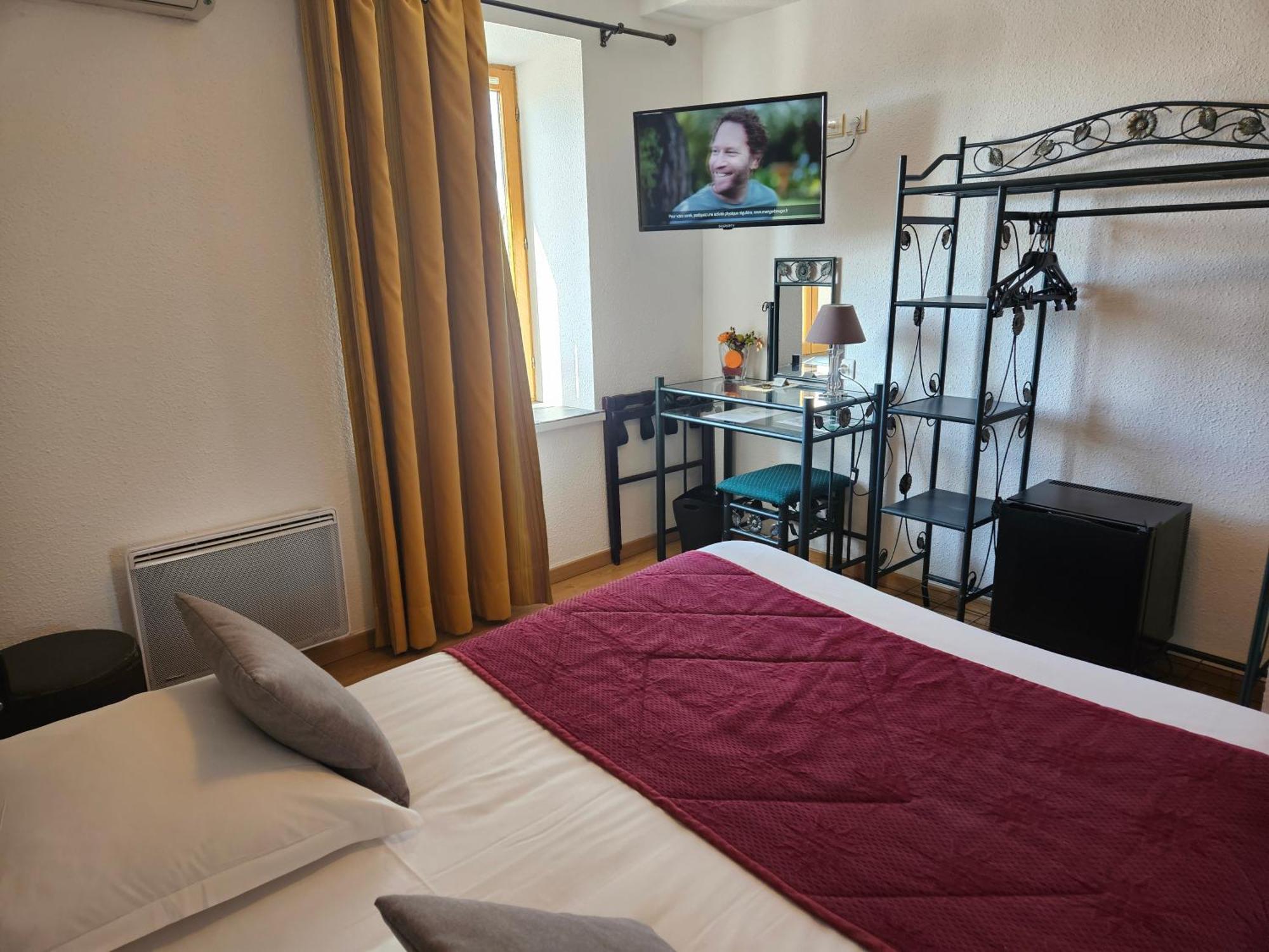 Hotel Le Val D'Amby Hieres-Sur-Amby Zewnętrze zdjęcie