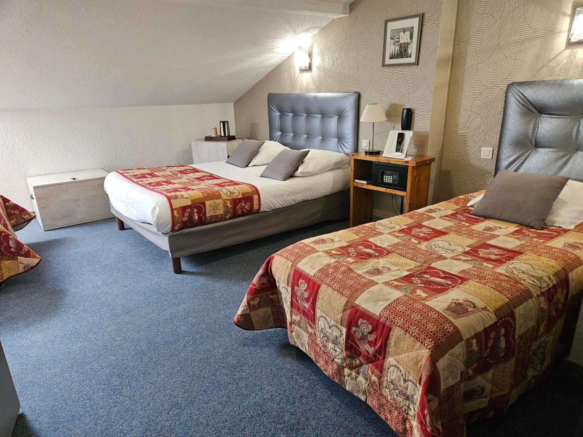 Hotel Le Val D'Amby Hieres-Sur-Amby Zewnętrze zdjęcie