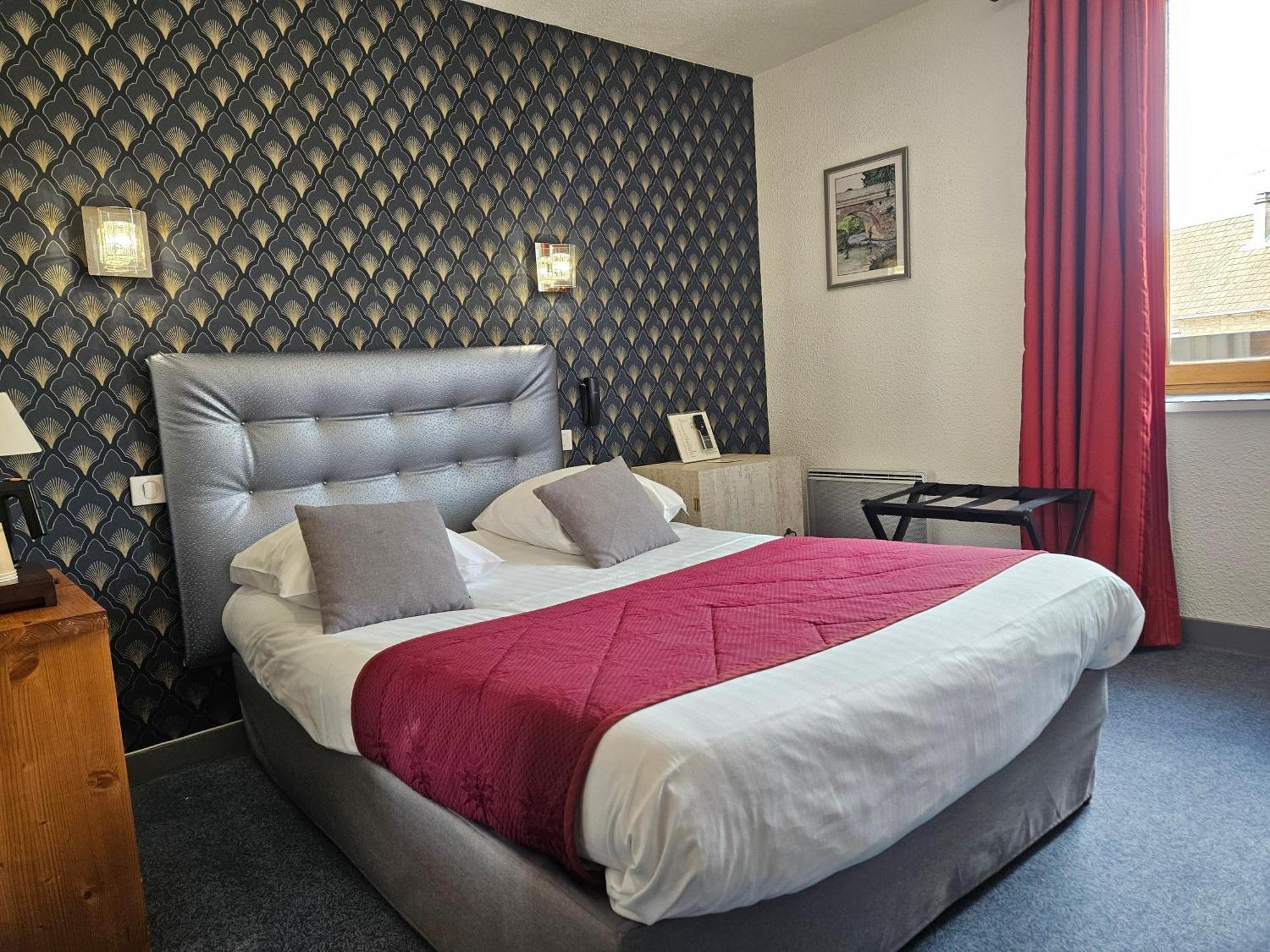 Hotel Le Val D'Amby Hieres-Sur-Amby Zewnętrze zdjęcie